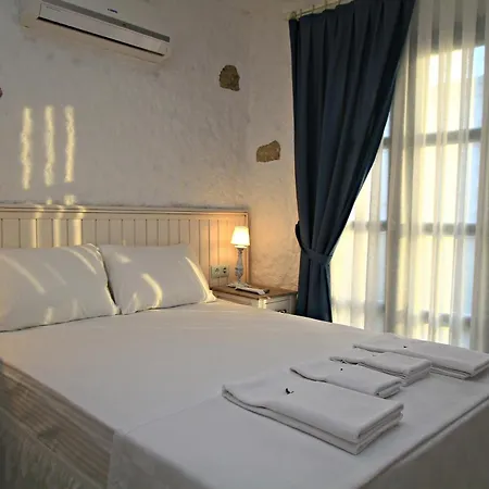 Mina Bed & Breakfast 2*