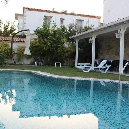 Mina Bed & Breakfast Alacati